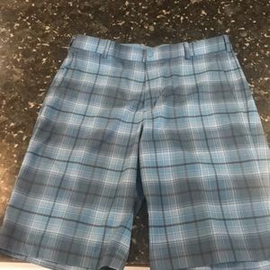 Men’s Nike dri-fit golf shorts